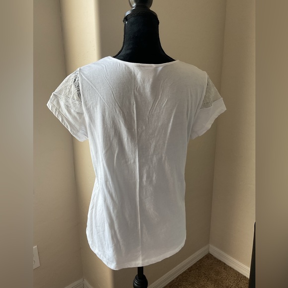 CAbi Flirt Tee White Fitted Short Sleeve Blouse - Picture 9 of 11